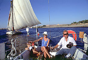 Nous1015.jpg (29334 octets)